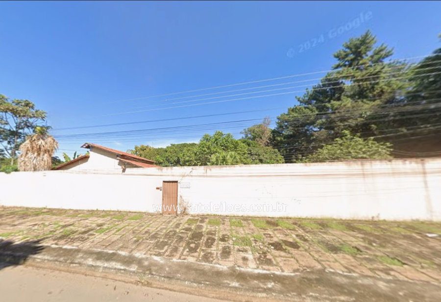 Casa ocupada com 2 quartos e 61,40 m² construídos