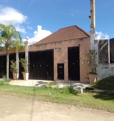 Casa em São Sebastião com 438m² de terreno