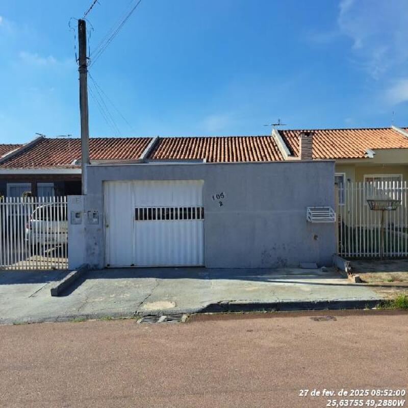 Casa aconchegante 45m² com 1 vaga de garagem