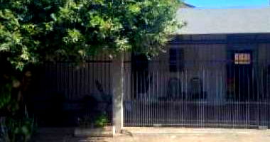 Casa Ocupada na Rua Luís Scudeller - Jardim Esplanada