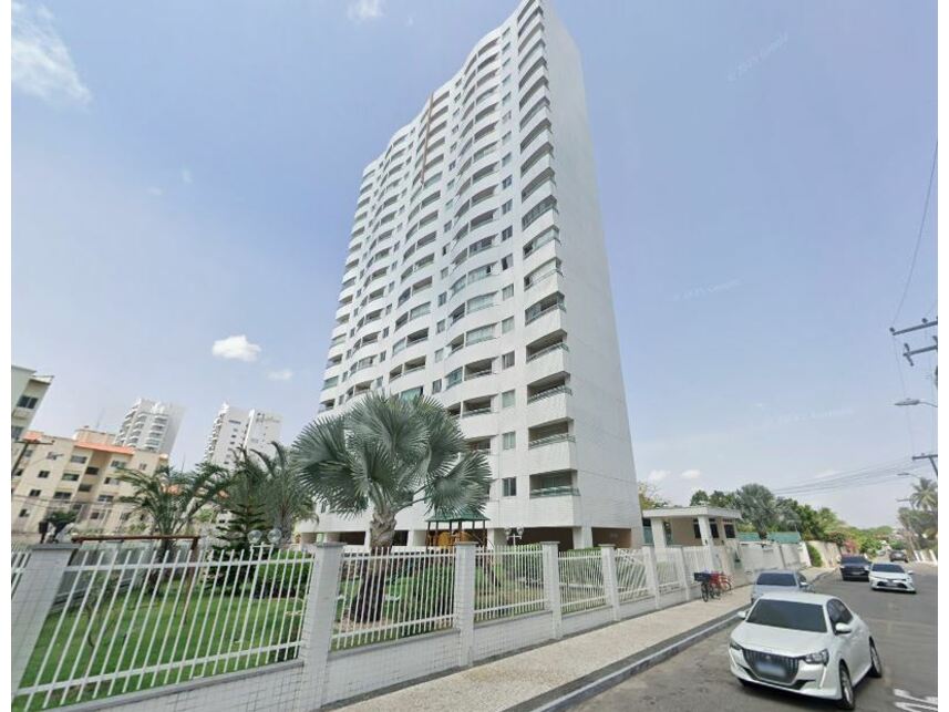 Apartamento com 2 vagas em Fortaleza
