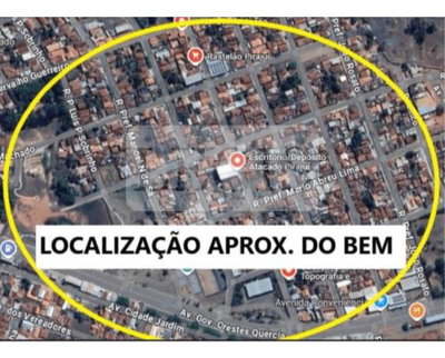 Imóvel com 2 quartos, 3 banheiros e áreas comerciais