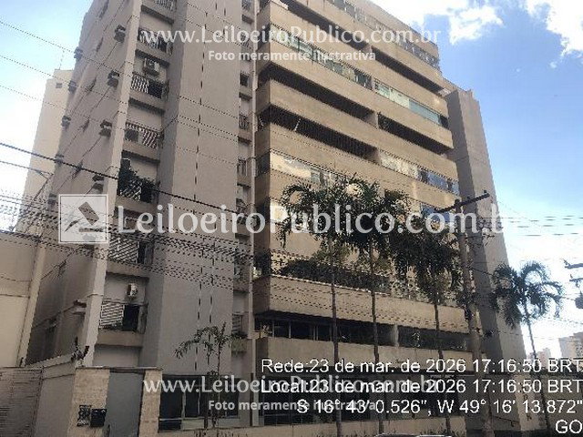 Apartamento 332m² com 4 Quartos e 3 Banheiros