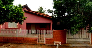 Casa com Terreno de 245m² em Pereira Barreto/SP - Fração Ideal