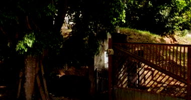 Área de 1.330 m² com construção em Jardim São Jorge