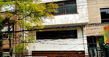 Prédio com 383,89 m² em Porto Alegre