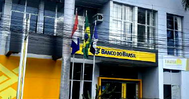 Prédio Comercial com Locação Simultânea em Delmiro Gouveia