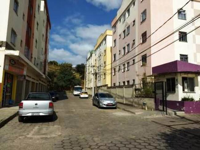 Apartamento com 2 Quartos em Três Rios-RJ