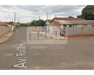 Casa com 3 quartos em Bariri/SP - 150m²