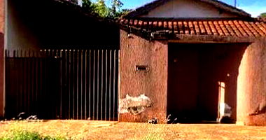 Casa com 3 quartos, 1 banheiro, varanda e área construída de 101,76m²
