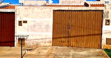 Casa com 2 Quartos e 1 Vaga em Morrinhos - Oportunidade!