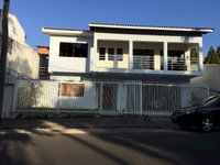Casa com 3 quartos, 4 banheiros e 1 vaga de garagem