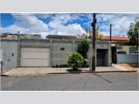 Casa com 197m² construídos e 1 vaga