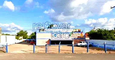 Prédio Comercial com Terreno em Pantano Grande - RS