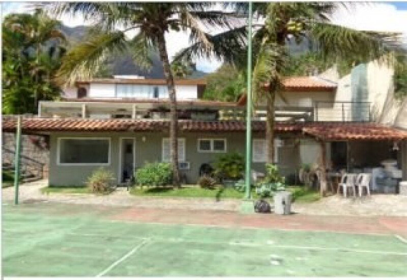 Casa Residencial em Itanhangá com 878m² de área construída