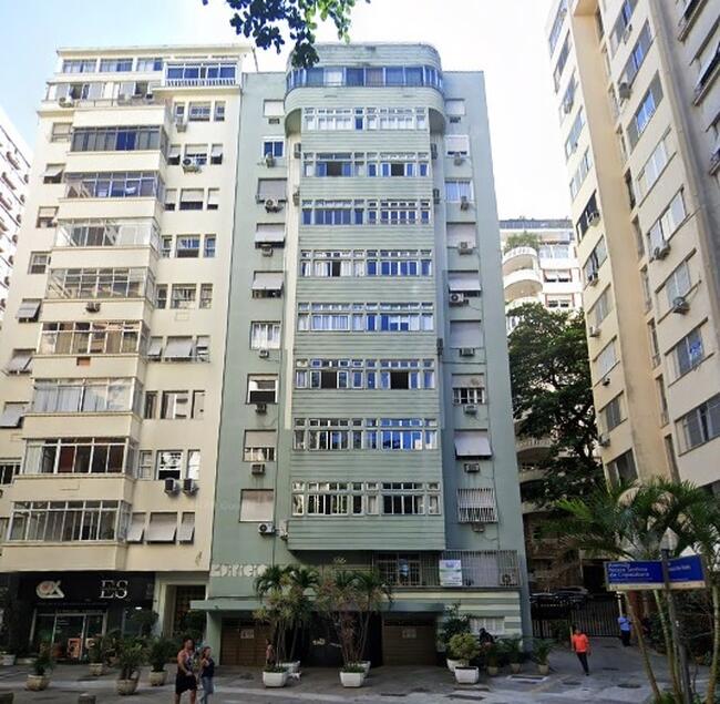Apartamento com 74m em Copacabana - Ótima Localização