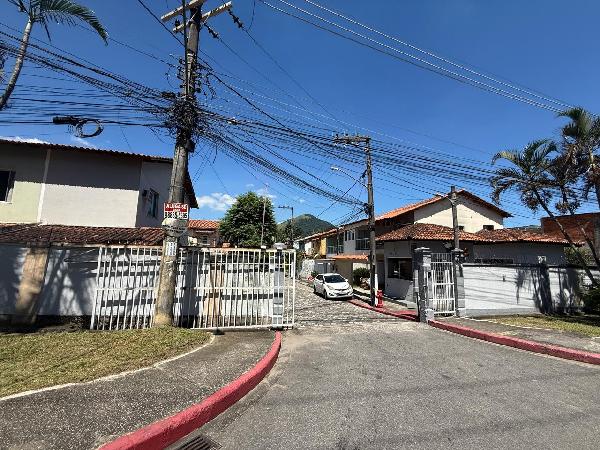 Apartamento com 2 quartos, 2 banheiros e 120m² de área privativa