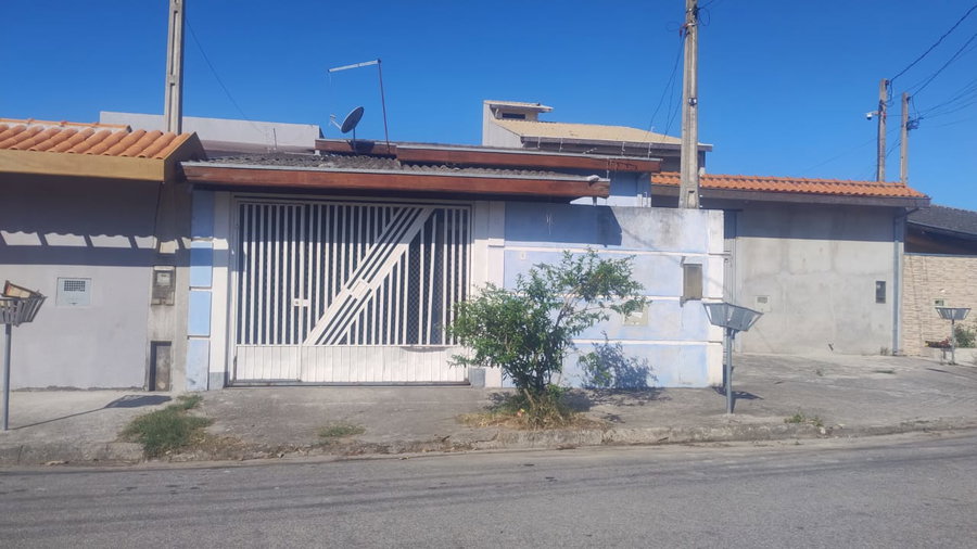 Casa com 101,97 m², 2 quartos, 1 banheiro, ocupada