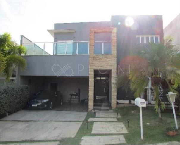 Casa residencial com 358,56m² construída, ocupada, 3 quartos