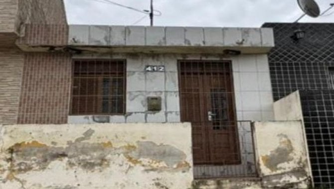 Casa com 3 quartos e 1 banheiro, 56 m², ocupada