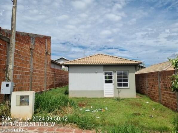 Casa com 2 quartos, 1 banheiro, 46m² área privativa, 1 vaga
