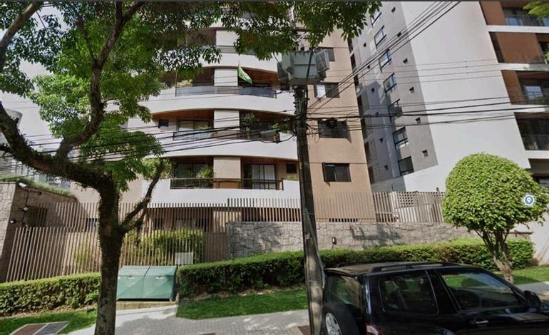 Apartamento com 82m² no Edifício Hyde Park em Curitiba