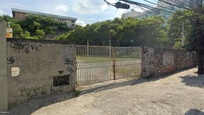 Terreno de 2.601 m² em área valorizada