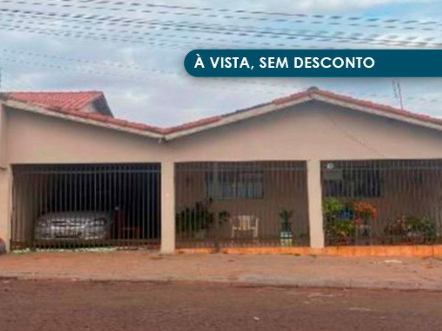 Casa Ocupada com 57 m² no Centro de Santa Helena de Goiás