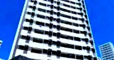 Apartamento padrão desocupado com 1 vaga e 57m² útil