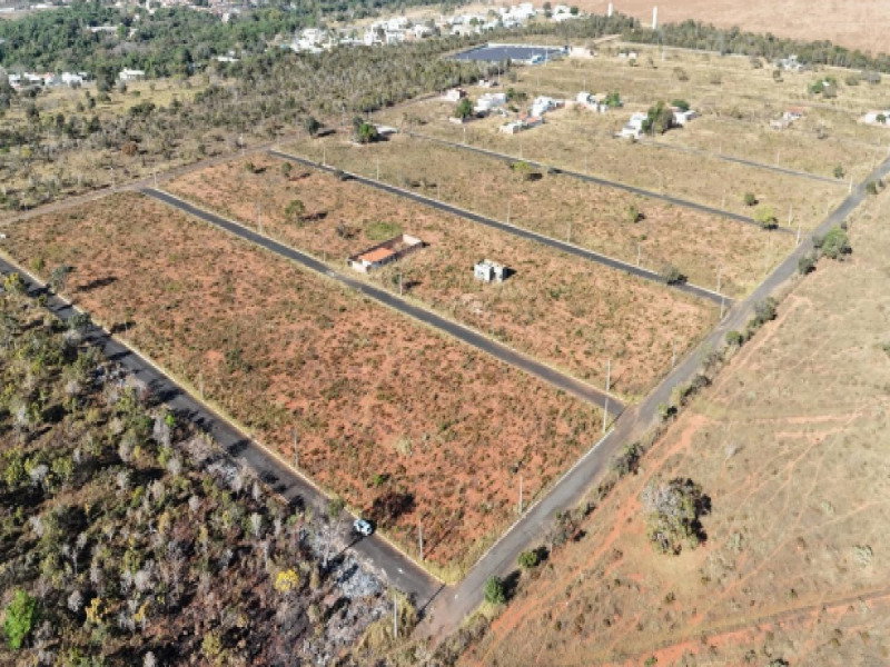 Lote residencial com 880 m²