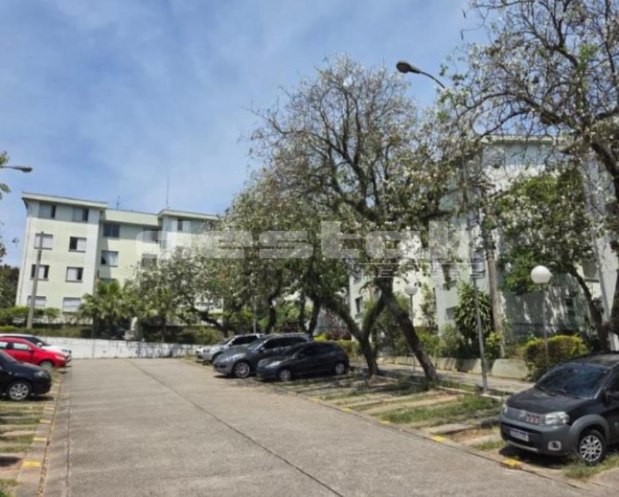 Apartamento com 2 quartos e 1 banheiro, 48m²