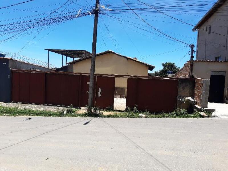 Casa com 2 quartos em Esmeraldas/MG