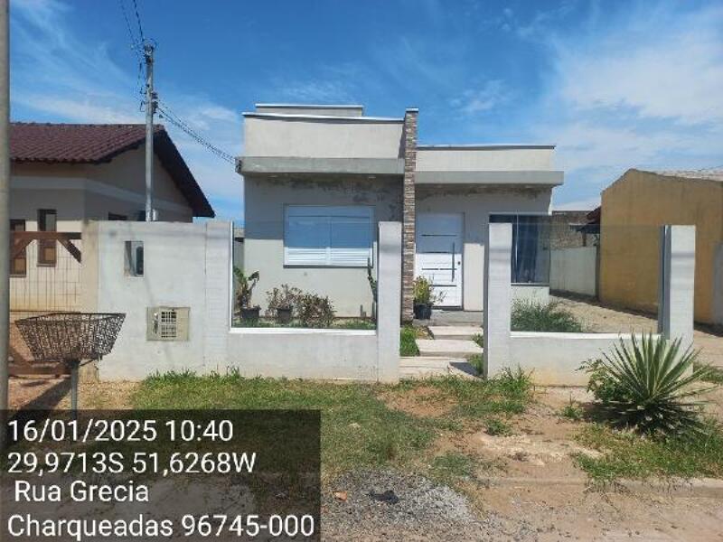 Casa com 2 Quartos e 1 Vaga em Charqueadas
