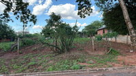 Terreno urbano de 490m², ideal para construção