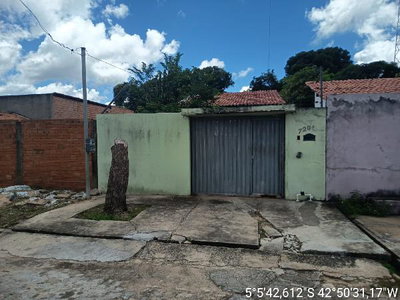 Casa com 3 quartos, 2 banheiros e 104,55 m²