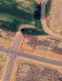 Terreno urbano de 409,11 m², em região de padrão construtivo médio