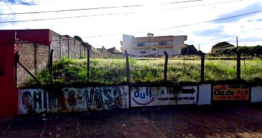 Terreno amplo de 832m² no Jardim Residencial Vale do Sol