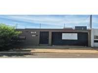Casa em leilão com 3 quartos e 2 banheiros