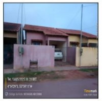Casa com 2 quartos, 2 banheiros e 1 vaga