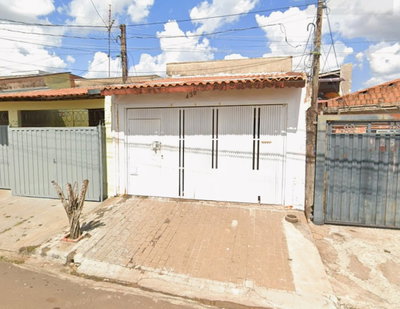Terreno de 125m², lote regular em área urbana