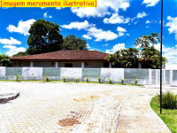 Casa térrea colonial com 5 suítes, piscina e garagem para 5 carros