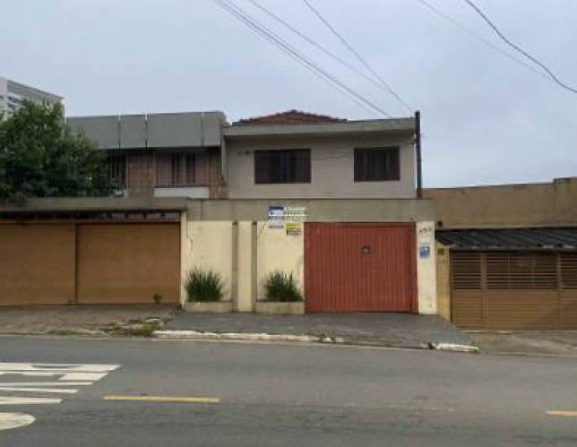 Casa com 220m² de terreno, 197m² construída, ocupada