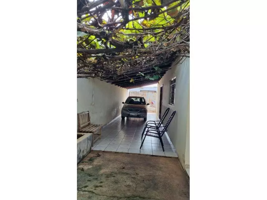 Casa com 1 vaga de garagem, 143m² construídos, ocupada