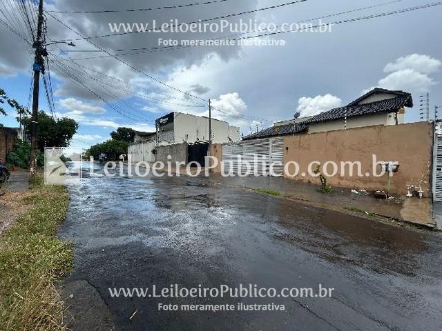 Casa com 3 quartos, 3 banheiros, 150m² construída, 2 vagas