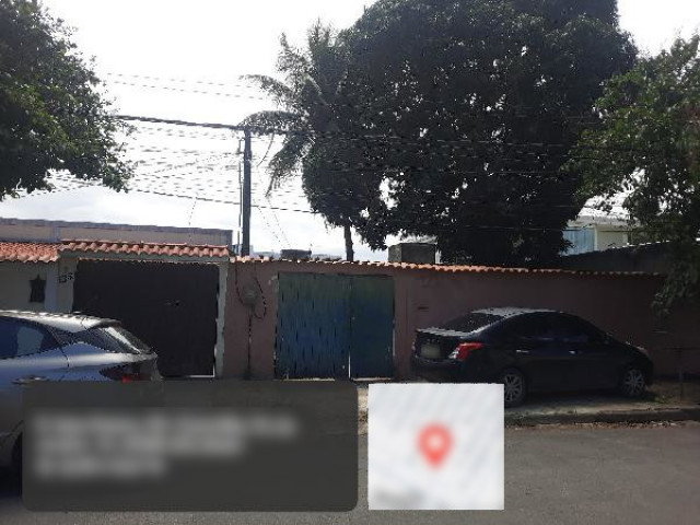 Casa com 105m², 1 vaga, terreno de 330m²