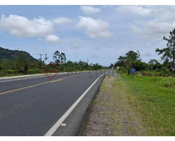 Terreno Urbano de 26.100 m² na Fazenda Três Barras