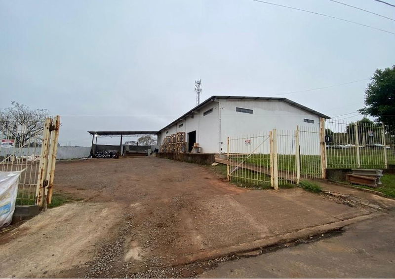 Terreno Urbano com Benfeitoria Comercial em Umuarama/PR