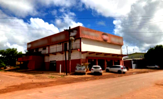 Prédio comercial com 759,53m² de área construída