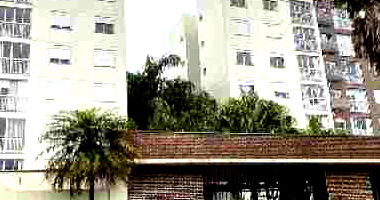 Apartamento com 2 Quartos e 1 Vaga em Condomínio em Porto Alegre