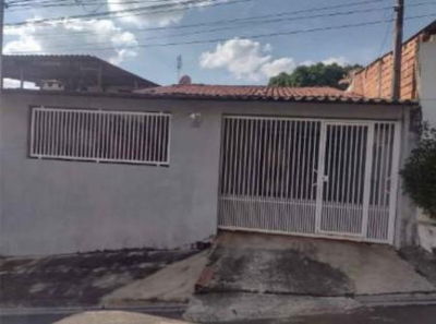 Casa 163m², 3 quartos, ocupada